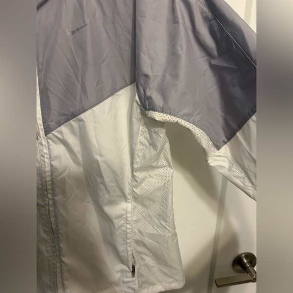 Nike Windrunner Zip Up Jacket - Picture 9 of 12